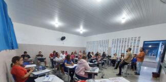 Professoras e professores de Boquim exigem revogação de decreto ilegal que suspende direitos da categoria